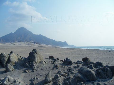 Dhofar, Oman meridionale. Panorama della costa sul